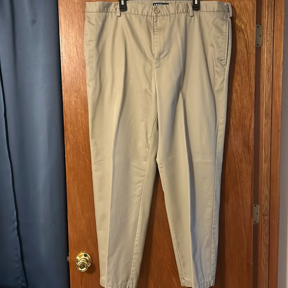 Men’s IZOD American Chino Classic Fit 42x32